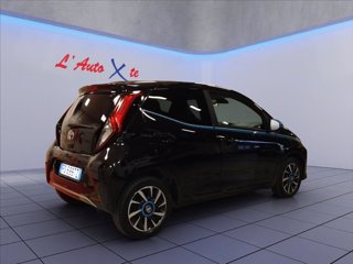 TOYOTA Aygo 5p 1.0 x-play 72cv