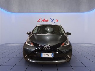 TOYOTA Aygo 5p 1.0 x-clusiv