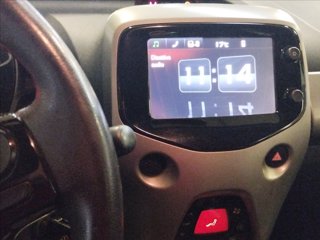 TOYOTA Aygo 5p 1.0 x-clusiv